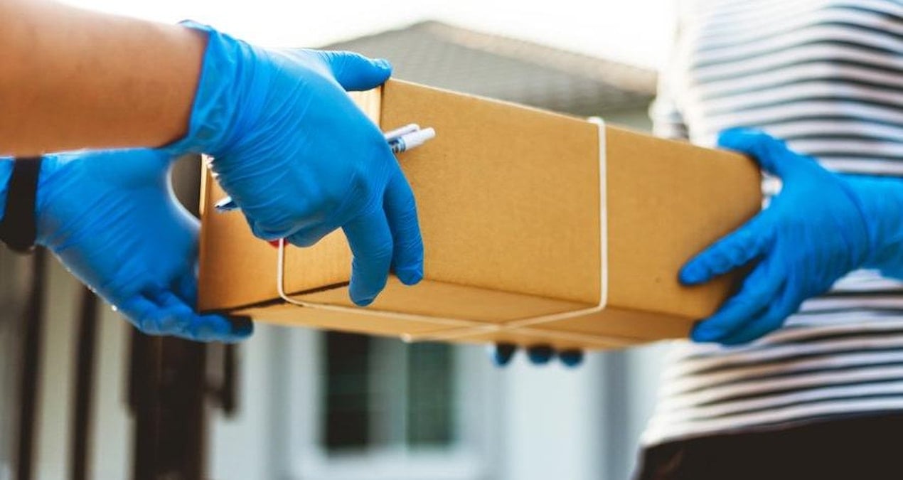 800 dolarin altindaki paket gonderimlerinden vergi kaldirildi 687RI6XN