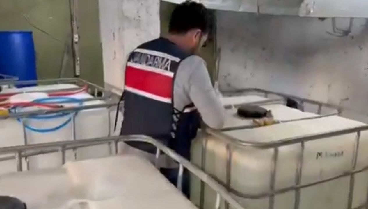 Antalya’da 119 bin litre sahte-kaçak alkol yakalandı