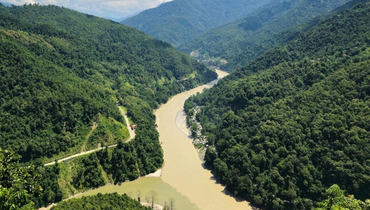 Hindistan’da arazi aracı su kanalına düştü: 11 ölü