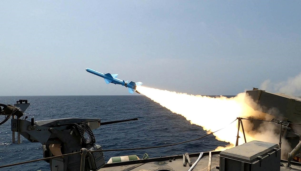 İran’da savaş sonrası ilk tatbikat: Batı hava sahası kapatıldı