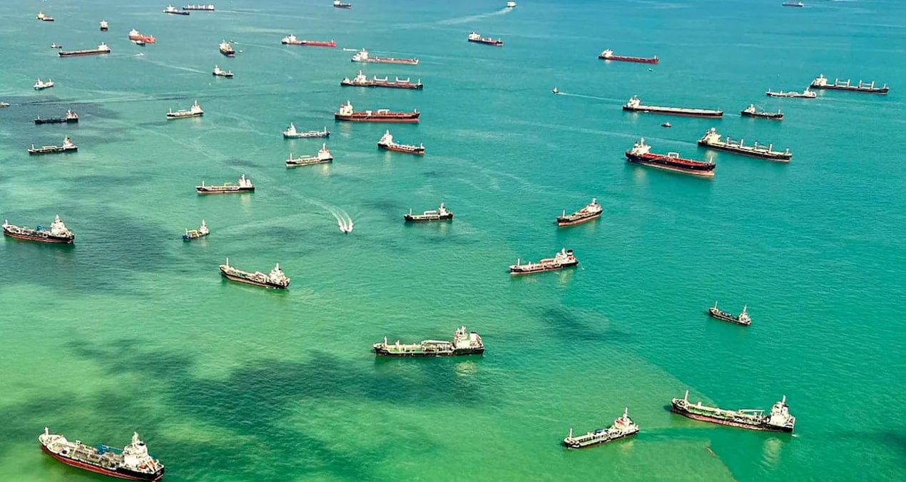 Kabus geri mi dönüyor: Boğazları kapladılar, denizciler tedirgin