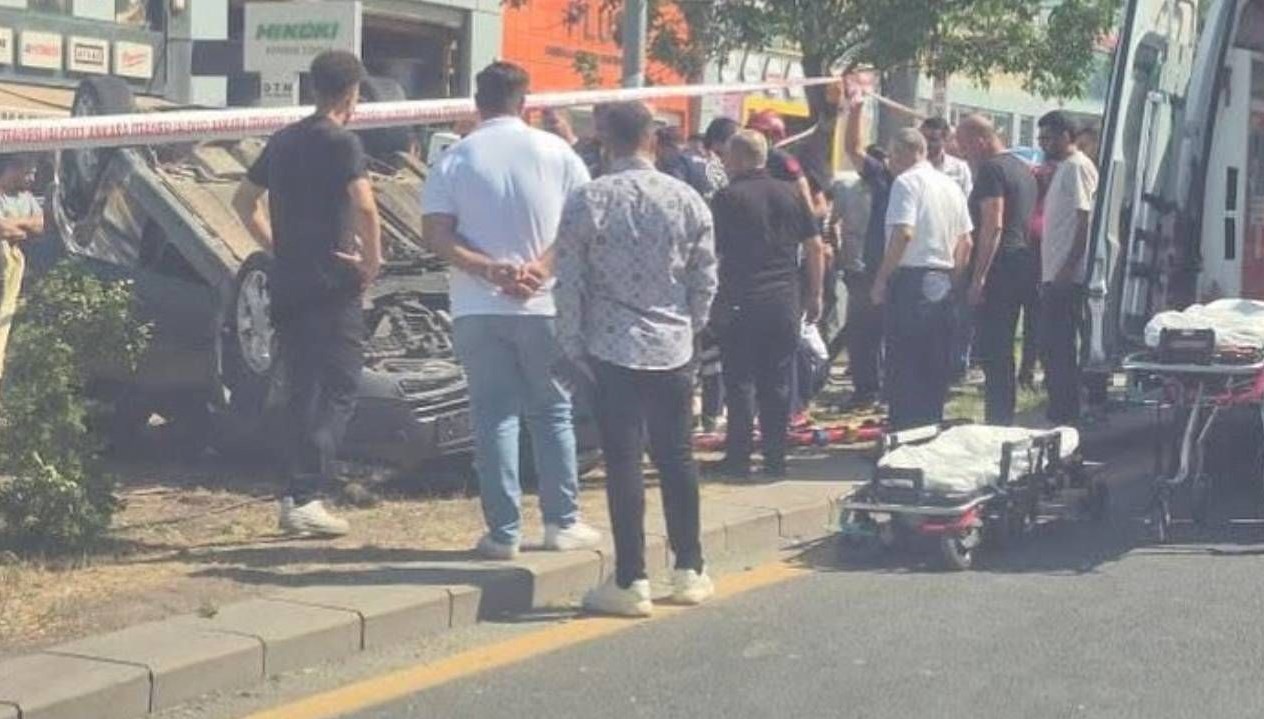 Sürücüsünün kontrolünden çıktı, refüje devrildi: Ankara’da trafik kazası