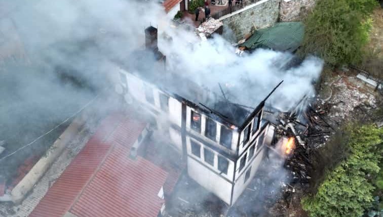 Tarihi Keyvanlar Konağı’nda kundaklama şüphesi: İki tutuklama