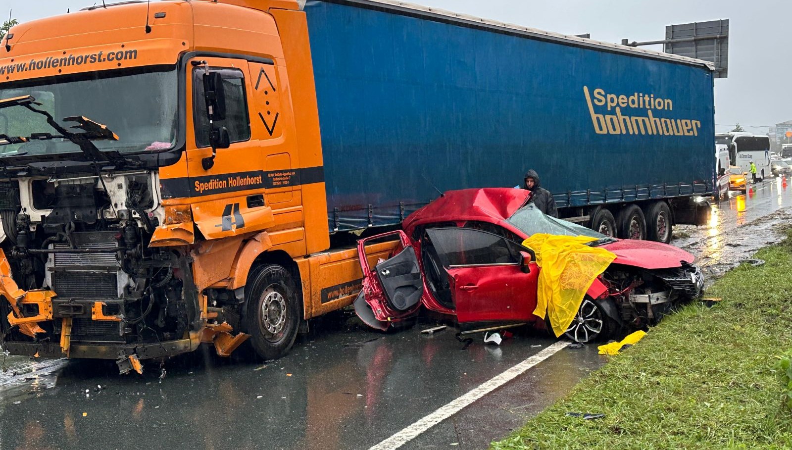 Rize’de katliam gibi kaza: Aynı otomobildeki 3 kişi öldü