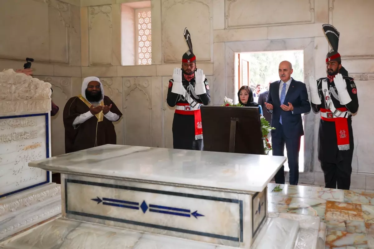 TBMM Başkanı Numan Kurtulmuş, Pakistan’da İkbal’in Türbesini Ziyaret Etti