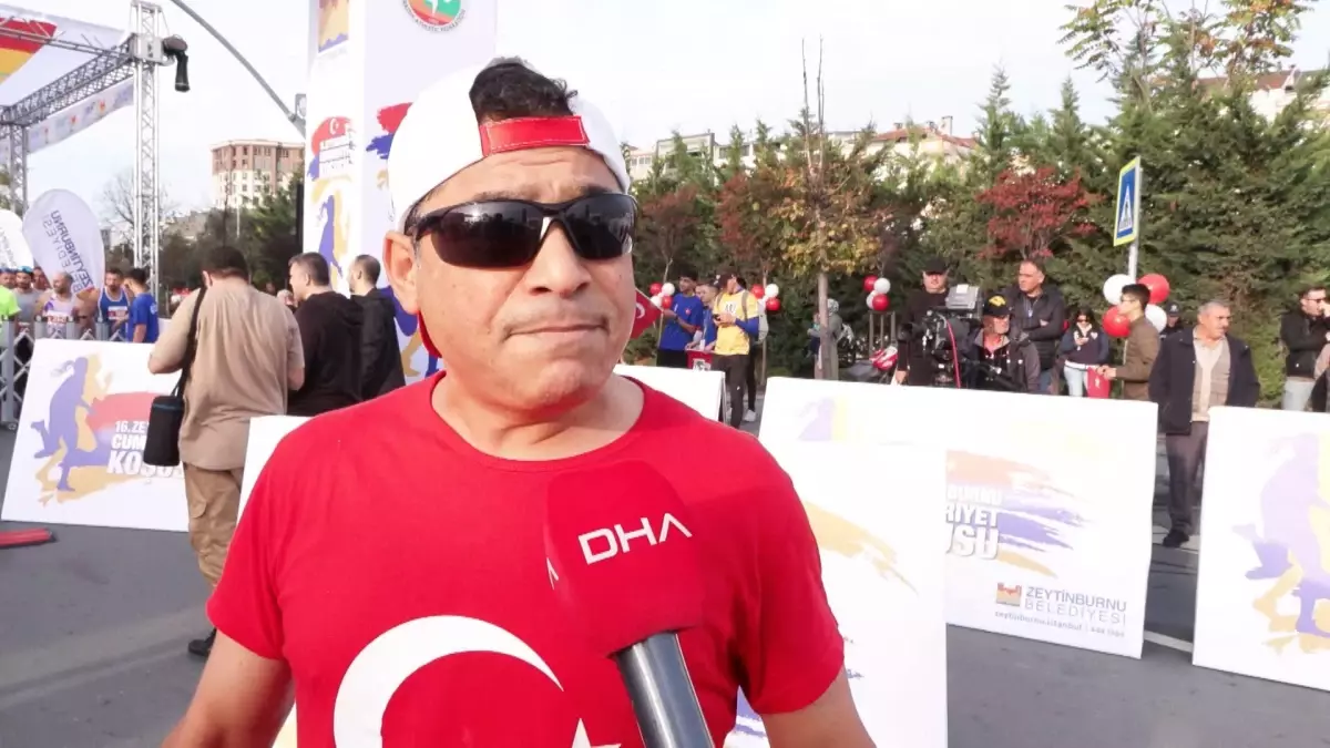 Zeytinburnu’nda Cumhuriyet Koşusu Düzenlendi