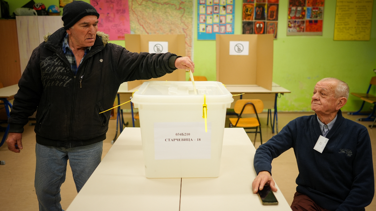 Bosnalı Sırplar, entite başkanını seçmek için sandık başında