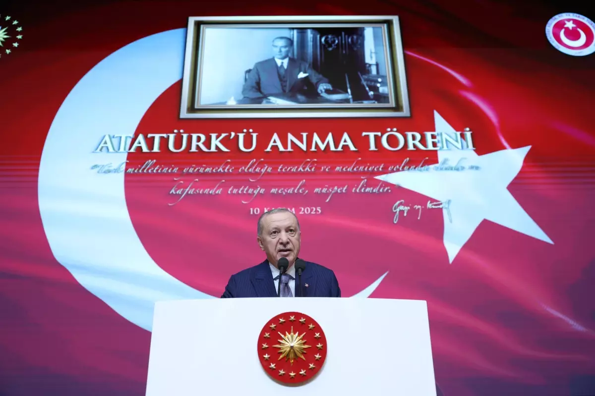 Cumhurbaşkanı Erdoğan: Cepheleşmenin en büyük mağduru Atatürk’ün hatırası ve eserleri
