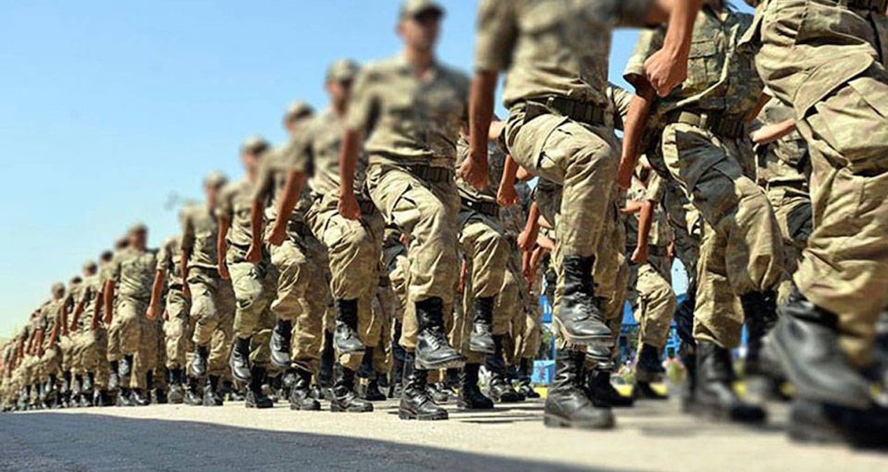 Bakan yeni düzenleme sinyalini verdi: İstedikleri yerde askerlik yapabilecekler!