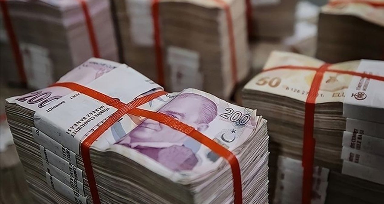 Bankacılıkta mevduat ve krediler yükseldi: Toplam mevduat 27,7 trilyon lirayı aştı