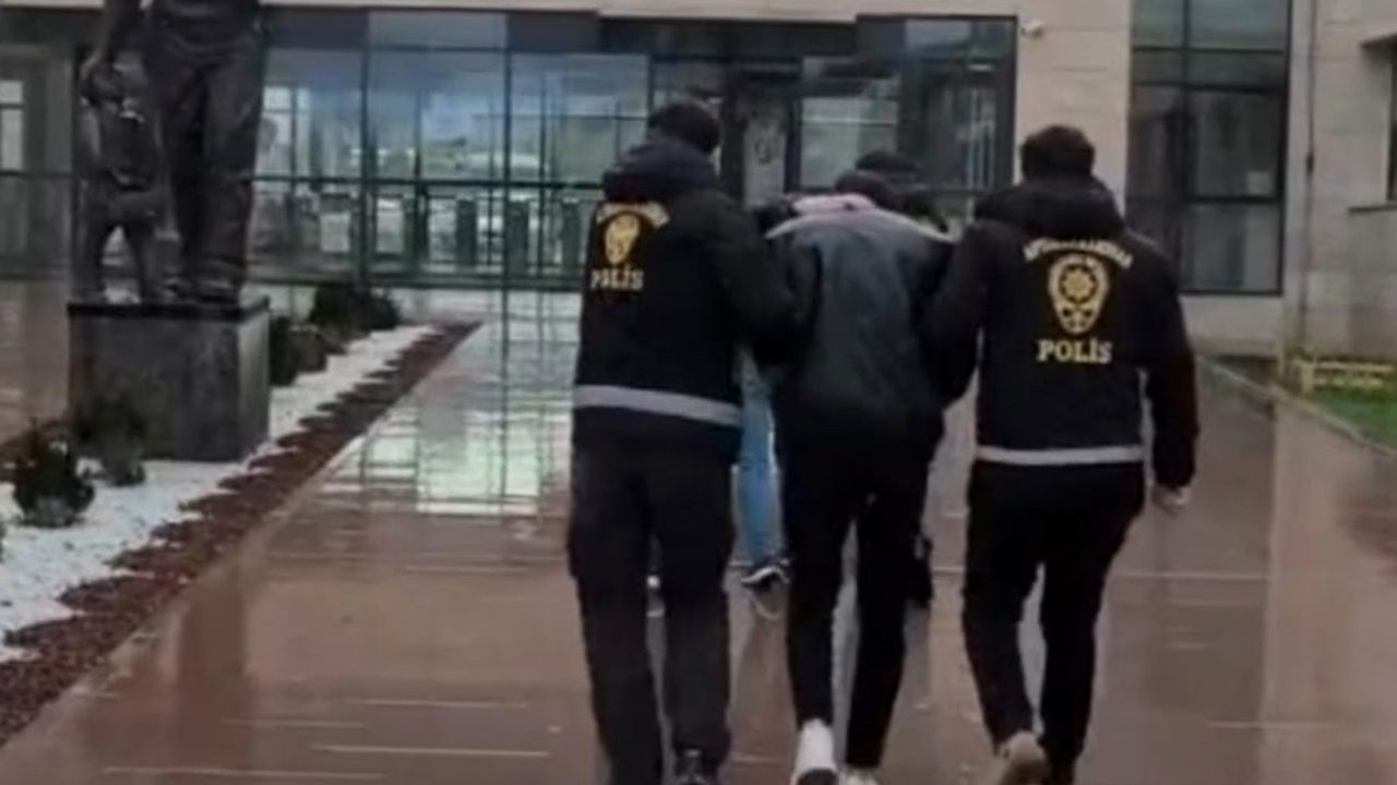 Kendilerini polis olarak tanıttılar: 490 bin TL’lik vurgun!