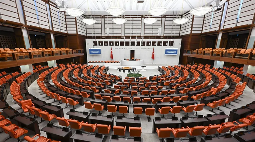 Kırmızı Işık ve Hız Sınırı İhlalinde "Kademeli" Ceza Devri: Ehliyetler İptal Edilebilir