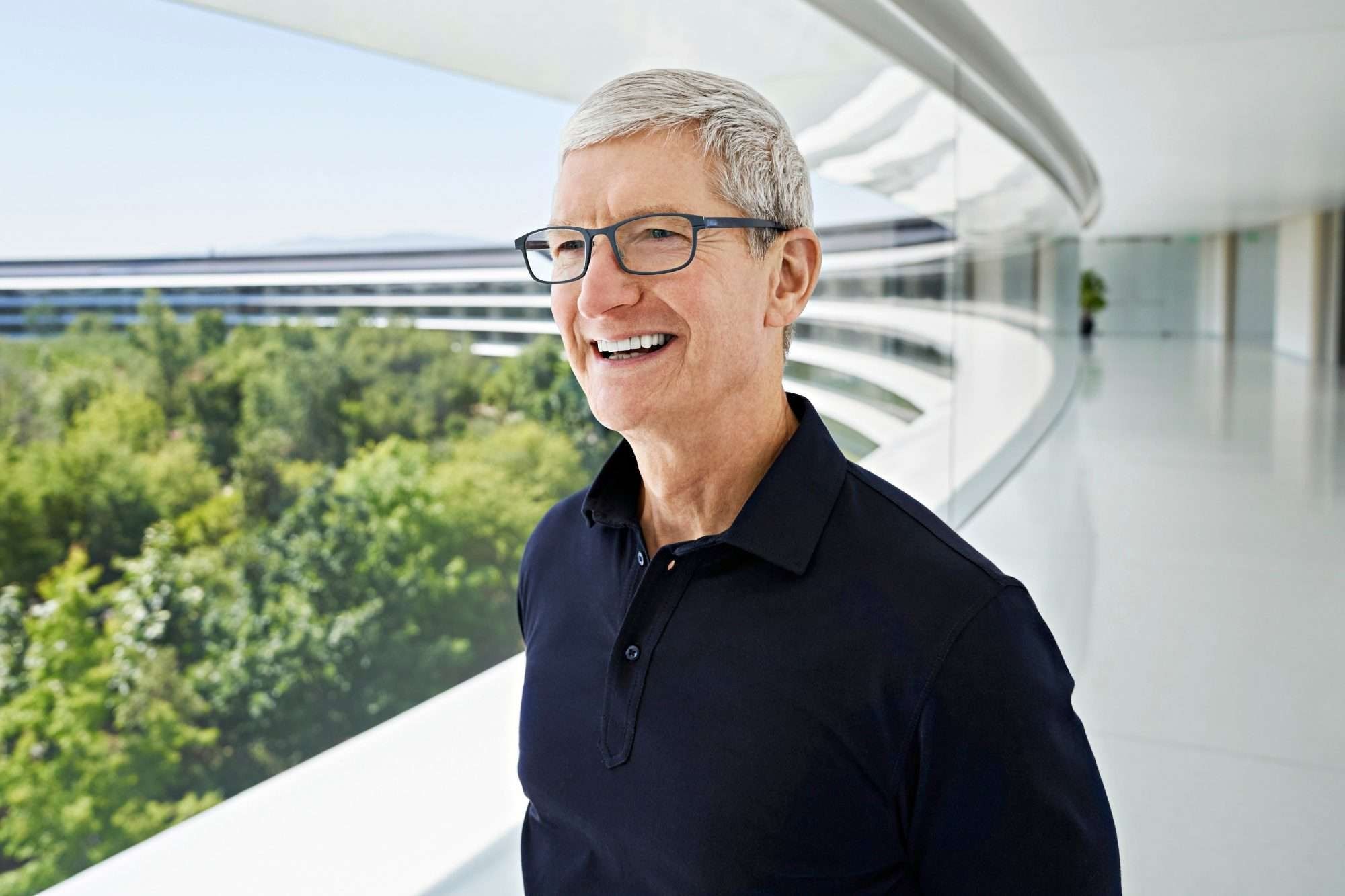 Tim Cook, Apple’ın geleceği ve ayrılıklar hakkında konuştu