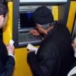 banka-hesabina-giren-emekli-soku-yasadi-sgk-yuzbinlerce-kisinin-maasini-kesti-primini-sildi-rPm8lLNz