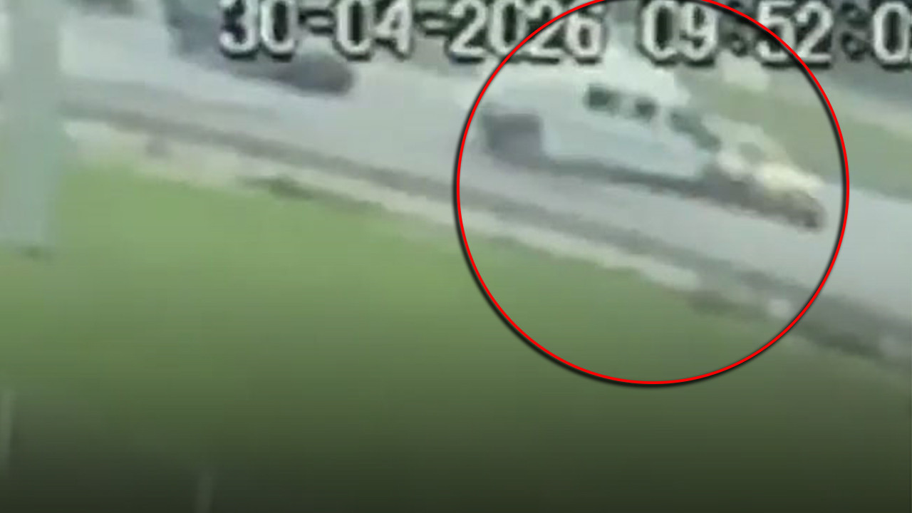 Hasta Nakil Ambulansı ve Taksi Çarpıştı: 5 Yaralı