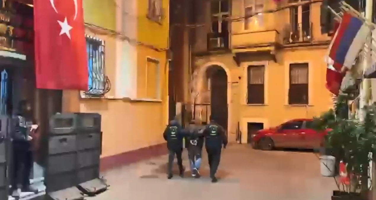 Kaldırımda Unutulan Çantayı Çalan Şahıs, Cezaevine Gönderildi