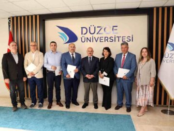 Düzce Üniversitesi’nde Başarı Belgeleri Töreni Gerçekleşti
