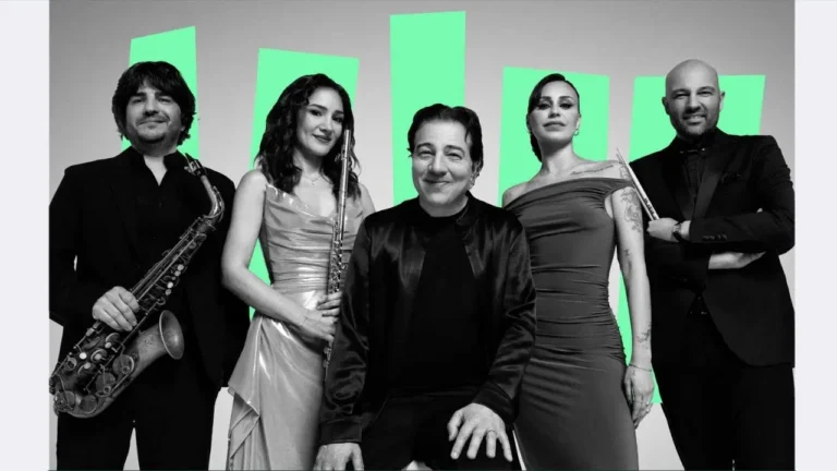 fazil-saydan-yeni-caz-projesi-say-plays-jazz-5pww2eia