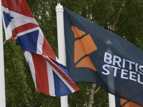 Ingiltere sanayisini korumaya gecti british steel kamulastirildi yeni yonetim atandi JE1MDwaw