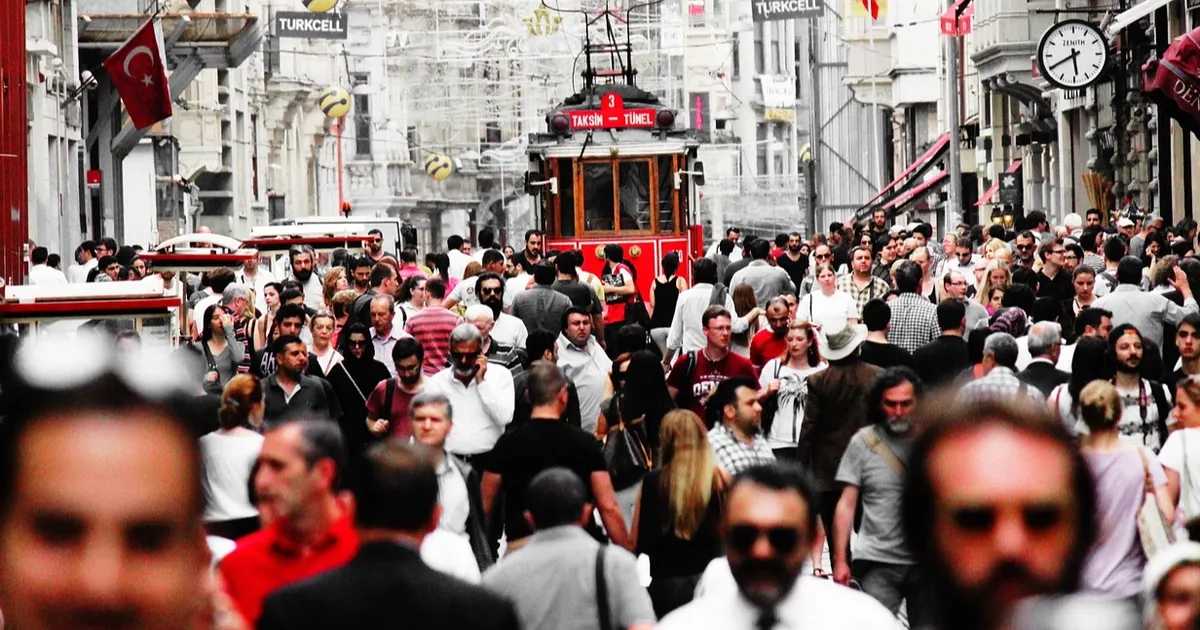 Turkiyede erkekler 75 kadinlar 80 yil yasiyor vDUqxVtp